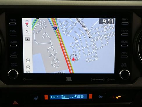 Used 2022 Toyota Tacoma TRD Sport image 11