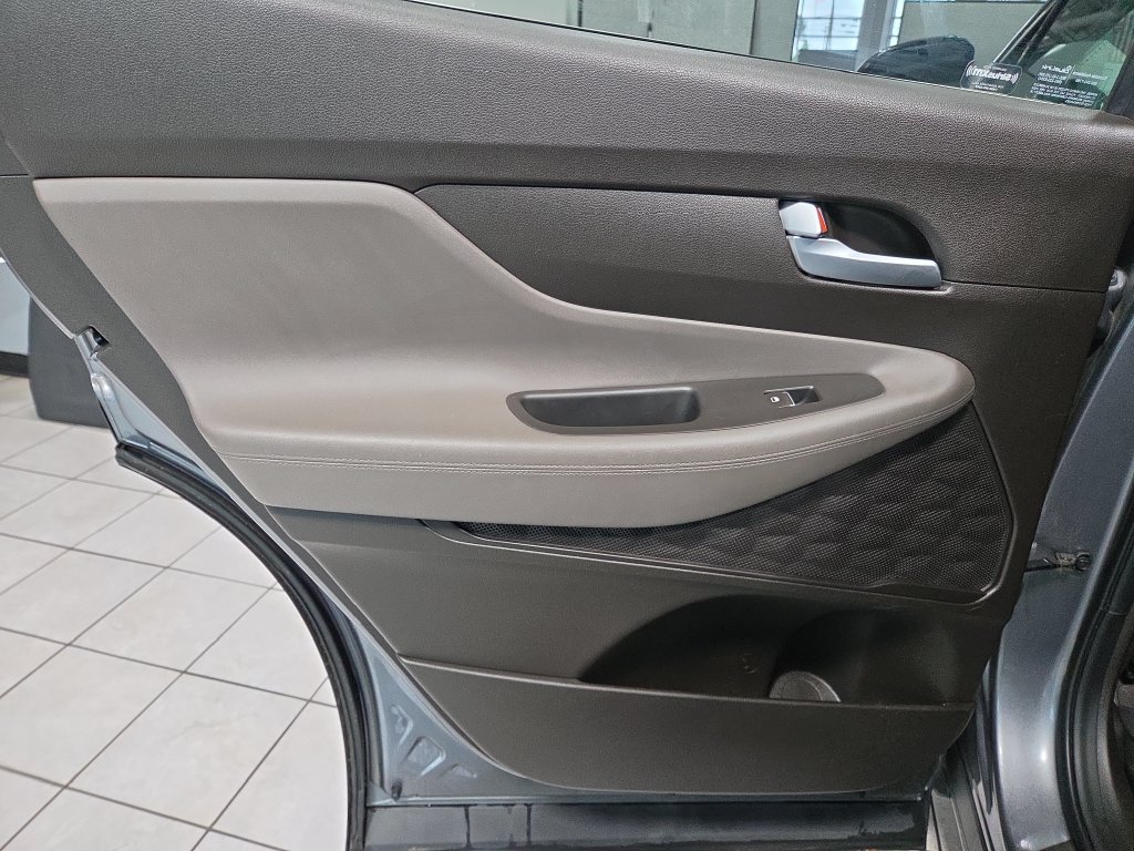 Used 2020 Hyundai Santa Fe SEL w/ Cargo Package FWD image 24