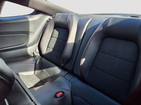 Used 2022 Ford Mustang GT Premium w/ Equipment Group 401A image 8