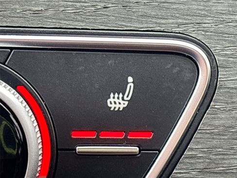 Used 2019 Audi A4 2.0T Premium image 20