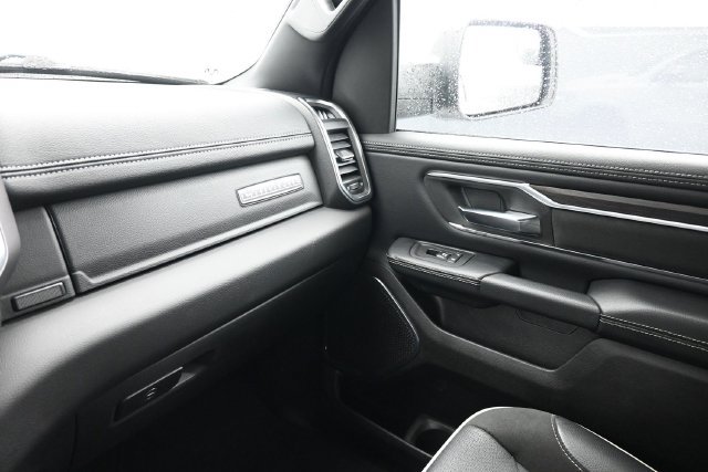Used 2026 RAM 1500 Laramie AWD/4WD image 8