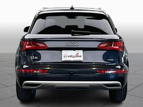 Used 2020 Audi Q5 Premium w/ Convenience Package image 5