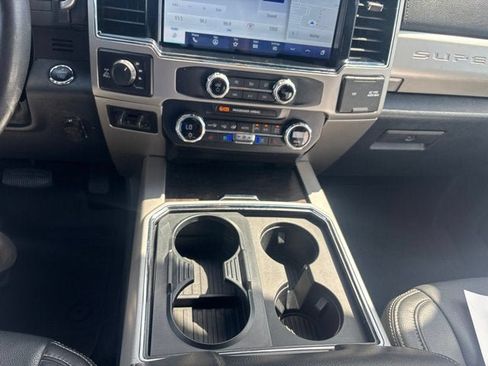 Certified 2022 Ford F250 Lariat w/ Lariat Ultimate Package AWD/4WD image 16