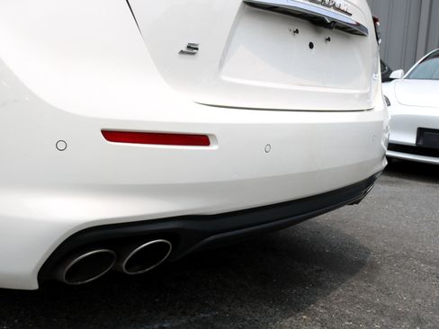 Used 2021 Maserati Ghibli S image 12