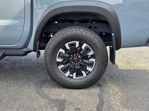 Used 2024 Nissan Frontier PRO-4X w/ Off-Road Protection Package image 13