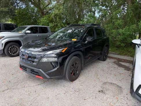 Used 2025 Nissan Rogue SV w/ Rock Creek Premium Package AWD/4WD image 6