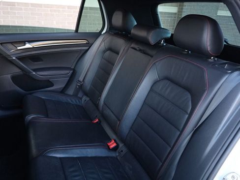 Used 2015 Volkswagen GTI SE w/ Lighting Package (SEL) image 19