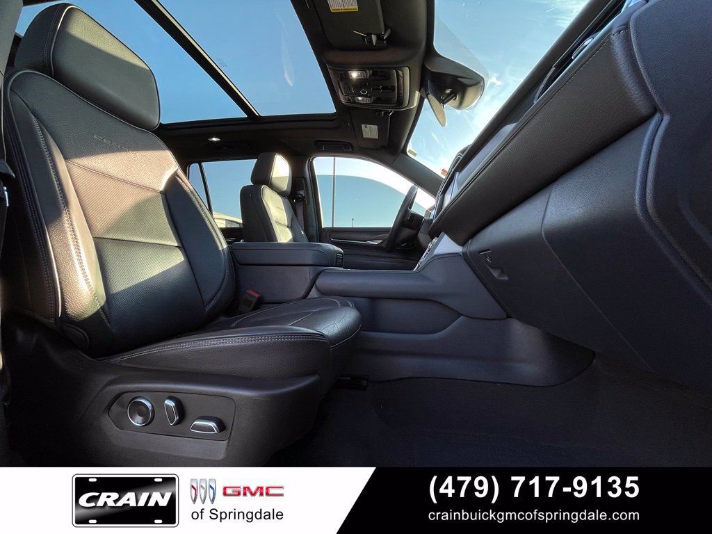 Used 2023 GMC Yukon Denali AWD/4WD image 30