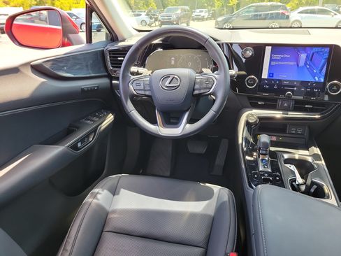 Used 2023 Lexus NX 250 FWD image 17