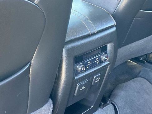 Used 2020 Chevrolet Traverse Premier image 18