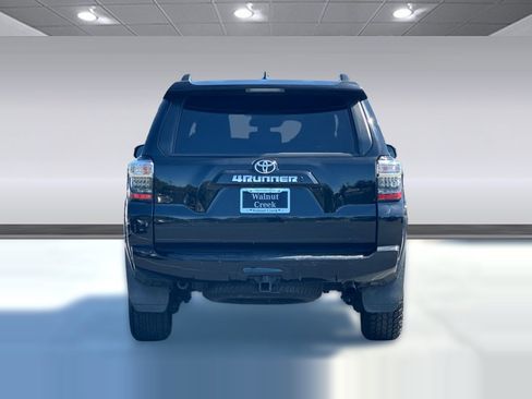 Used 2021 Toyota 4Runner SR5 RWD image 9