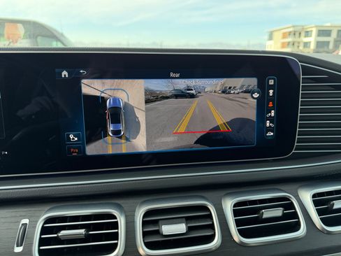 Used 2024 Mercedes-Benz GLE 53 AMG 4MATIC Coupe image 29