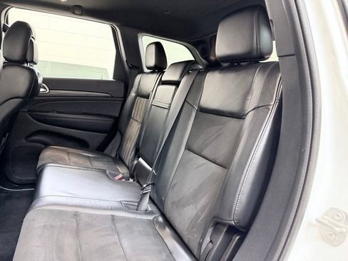 Used 2021 Jeep Grand Cherokee Laredo X AWD/4WD image 22