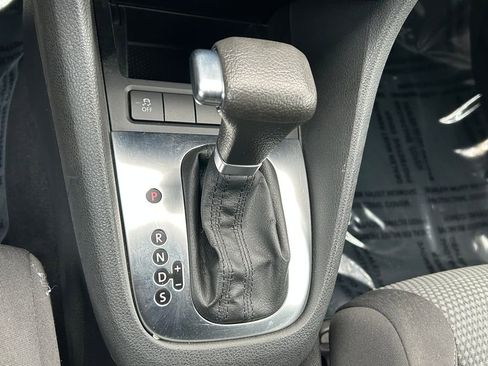 Used 2011 Volkswagen Jetta SE image 24