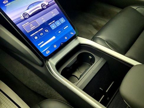 Used 2023 Lucid Air Pure image 15