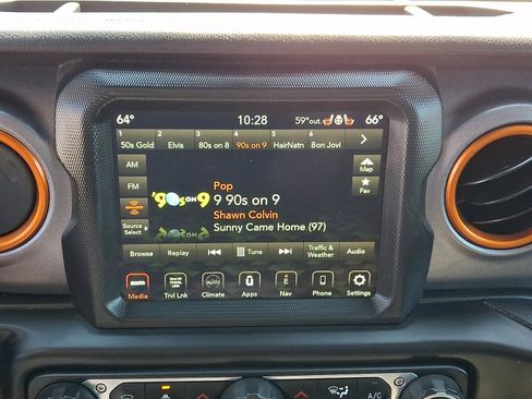 Used 2021 Jeep Gladiator Mojave AWD/4WD image 17