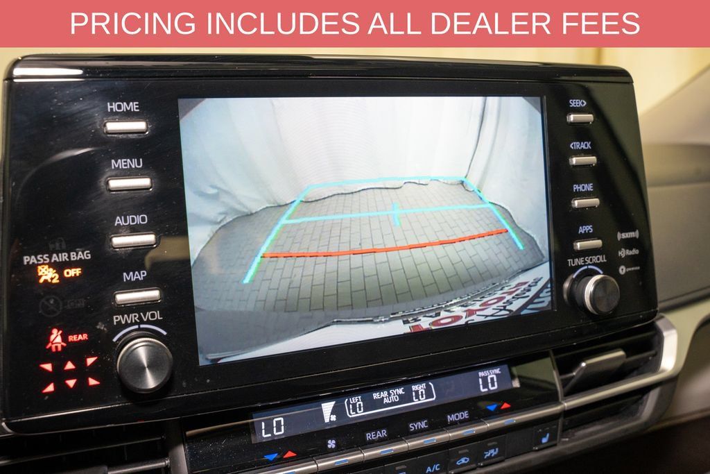 Certified 2023 Toyota Sienna XLE FWD image 15