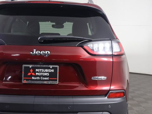 Used 2021 Jeep Cherokee Latitude Lux w/ Mopar Interior Package image 14