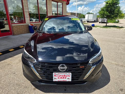 Used 2025 Nissan Sentra SV FWD image 2