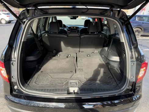 Used 2020 Honda Pilot Touring image 24