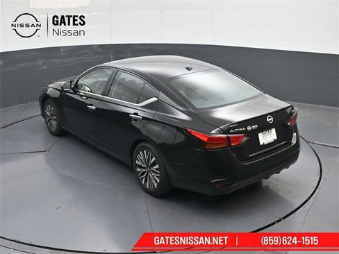 Used 2024 Nissan Altima 2.5 SV image 45