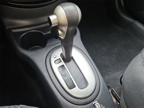 Used 2015 Nissan Versa Note SV image 10