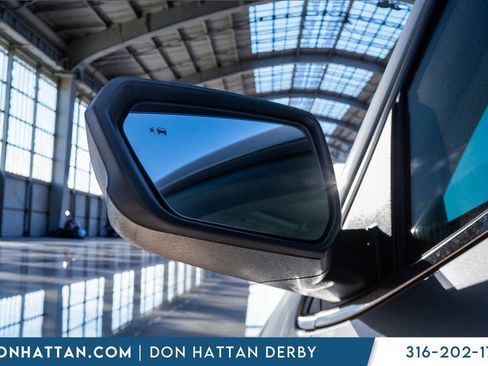 Used 2024 Chevrolet Equinox LT image 31