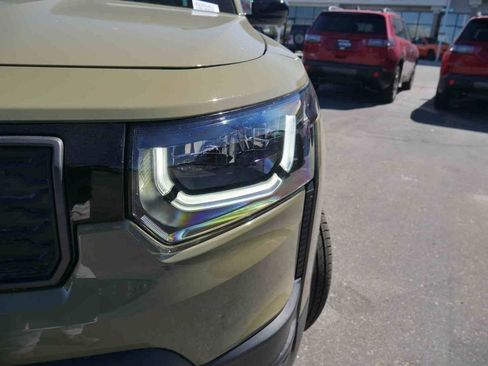 New 2026 Jeep Cherokee Laredo image 18