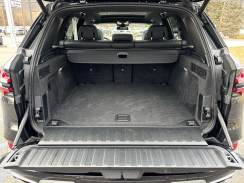Used 2025 BMW X5 xDrive40i image 5