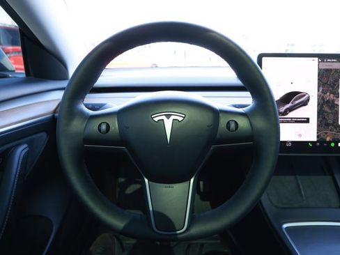 Used 2023 Tesla Model 3 Standard Range image 12