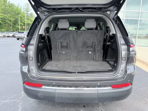 Used 2021 Jeep Grand Cherokee L Limited RWD image 9