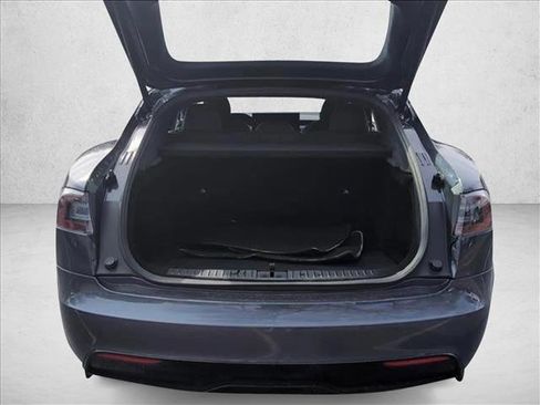 Used 2021 Tesla Model S Plaid image 7