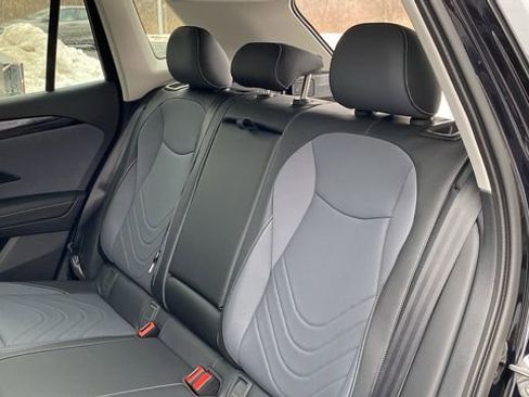 New 2026 Volkswagen Tiguan SE image 22