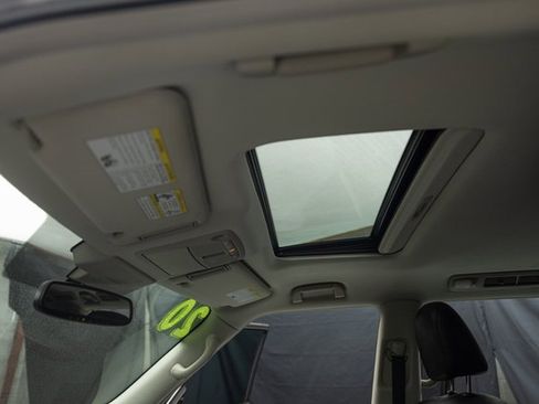 Used 2020 Nissan Armada SL w/ Premium Package image 23