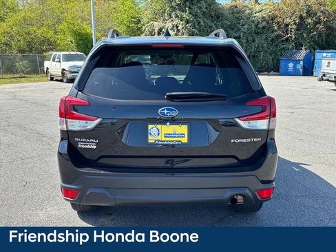 Used 2021 Subaru Forester Premium AWD/4WD image 25