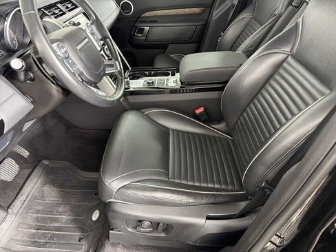 Used 2017 Land Rover Discovery HSE AWD/4WD image 7
