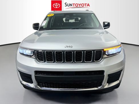 Used 2022 Jeep Grand Cherokee L Laredo w/ Luxury Tech Group I RWD image 10