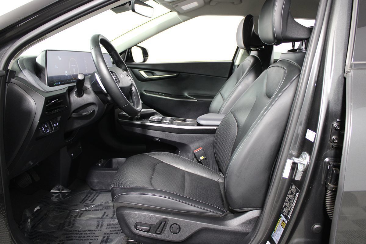 Used 2023 Kia EV6 Wind w/ Wind Technology Package AWD/4WD image 7