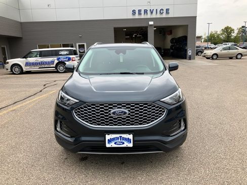 Used 2023 Ford Edge SEL w/ Convenience Package AWD/4WD image 3