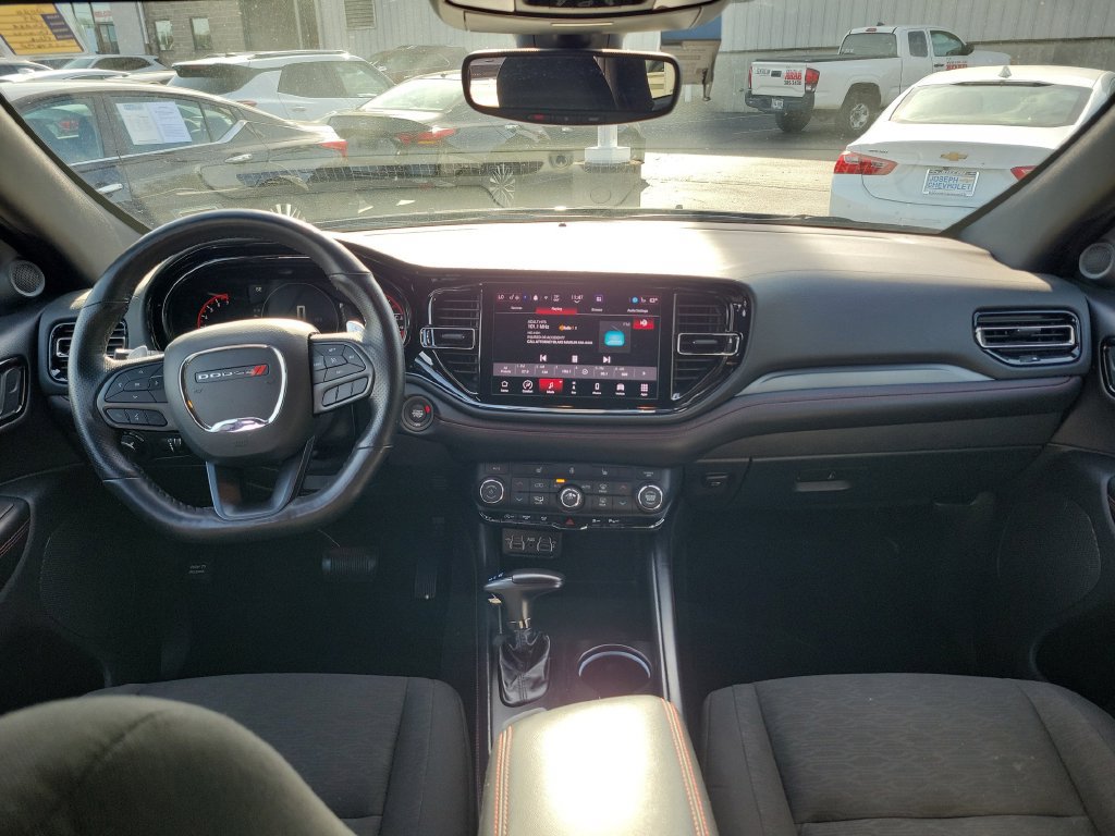 Used 2025 Dodge Durango GT AWD/4WD image 15