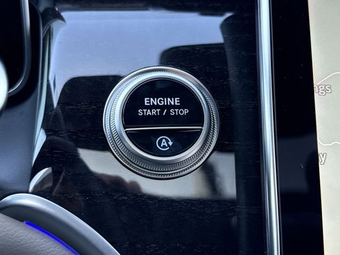 Certified 2026 Mercedes-Benz GLC 300 4MATIC image 39