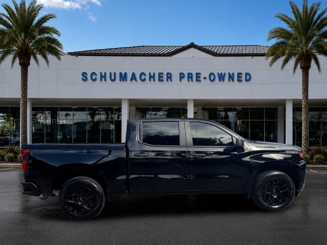 Used 2022 Chevrolet Silverado 1500 Custom w/ LPO, Blackout Package RWD image 8