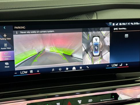 New 2026 BMW 750e xDrive w/ Premium Package AWD/4WD image 24