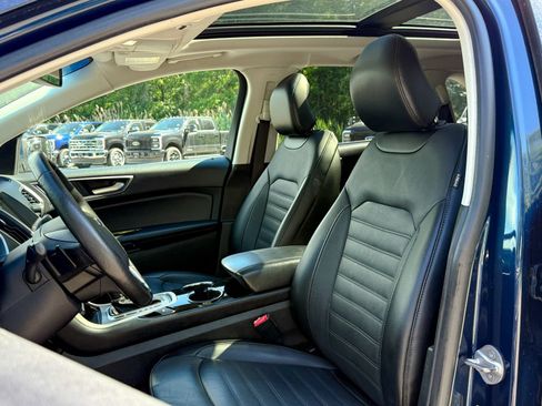 Used 2017 Ford Edge SEL w/ Equipment Group 201A AWD/4WD image 15