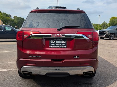 Used 2017 GMC Acadia Denali w/ Technology Package FWD image 8