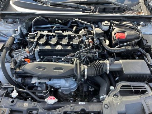 Used 2024 Acura Integra image 5