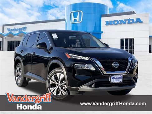 Used 2023 Nissan Rogue SV image 1