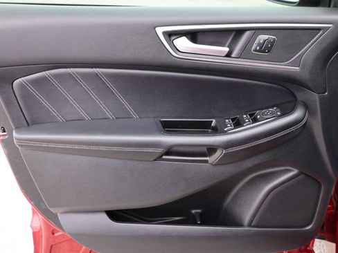 Used 2016 Ford Edge Sport w/ Equipment Group 401A AWD/4WD image 12