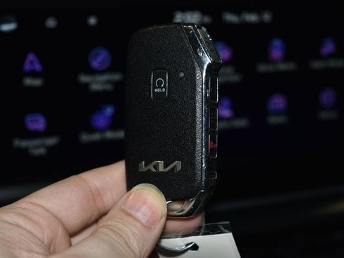 Used 2022 Kia Telluride S image 19