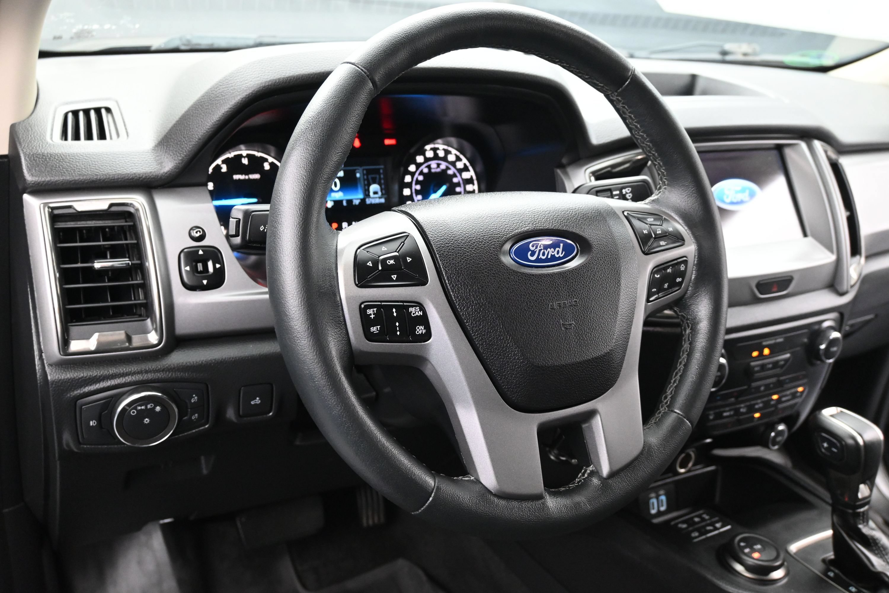Used 2020 Ford Ranger XLT w/ Equipment Group 302A Luxury AWD/4WD image 13